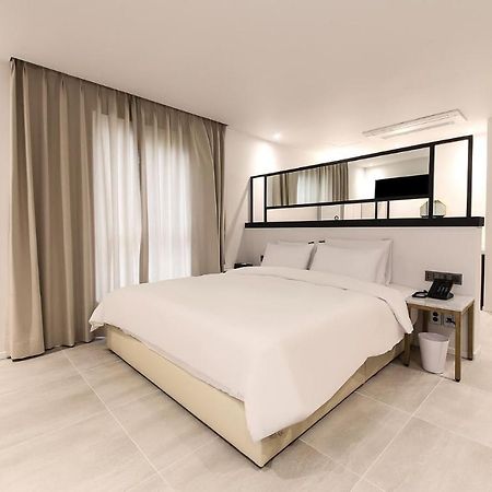 H Moment Hotel Songjeong Busan Exteriör bild