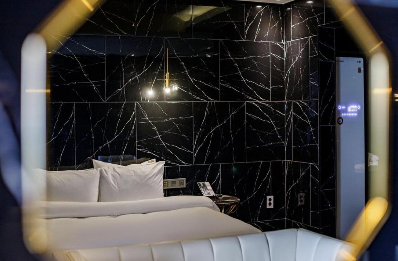 H Moment Hotel Songjeong Busan Exteriör bild