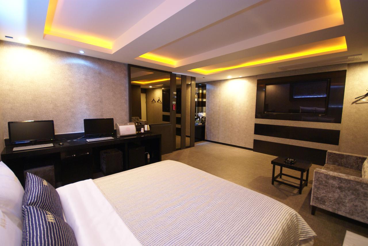 H Moment Hotel Songjeong Busan Exteriör bild